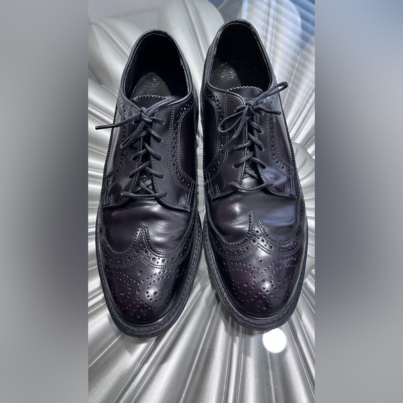 Florsheim Dark Burgundy Wingtip Brogue Derby Men's Dress shoes Lace Up Size 10D Florsheim Dark Burgundy Wingtip Brogue Derby Men's Dress shoes Lace Up Size 10D